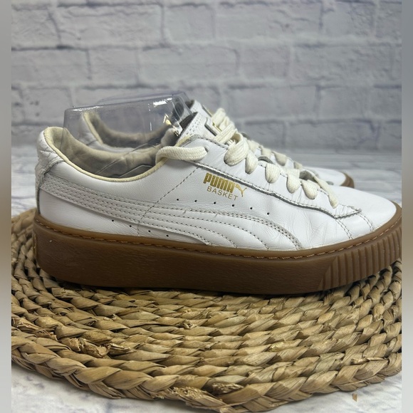Puma Basket White Leather Fashion Sneakers. - Picture 6 of 9